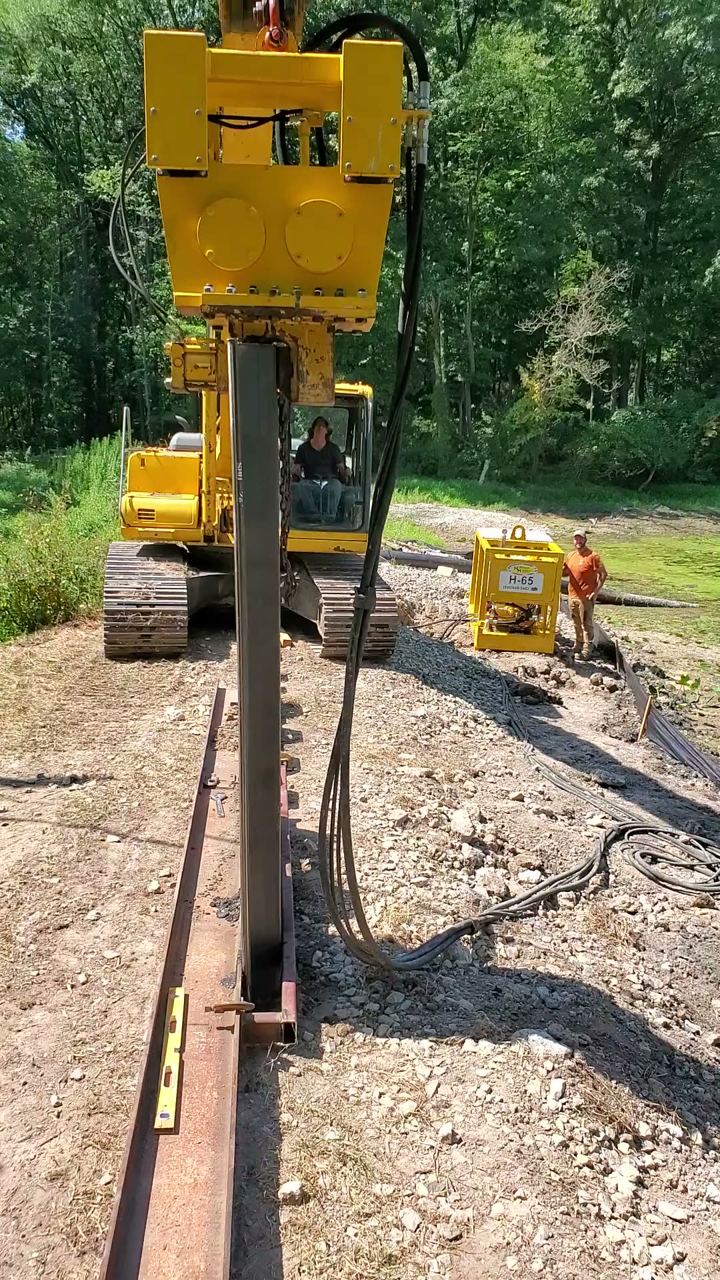Driving the sheet-pile core of the Mirror Lake dam
